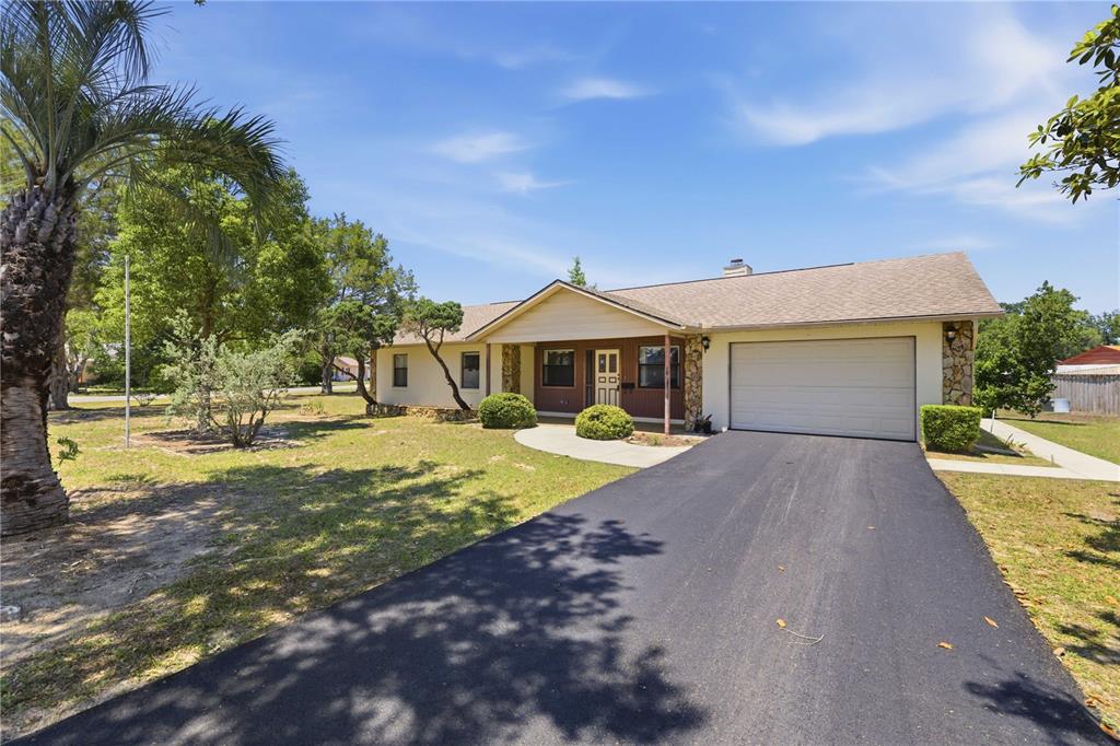 3051 Southwest 98th Street Road Ocala, FL 34476 - Photo 2 of 31