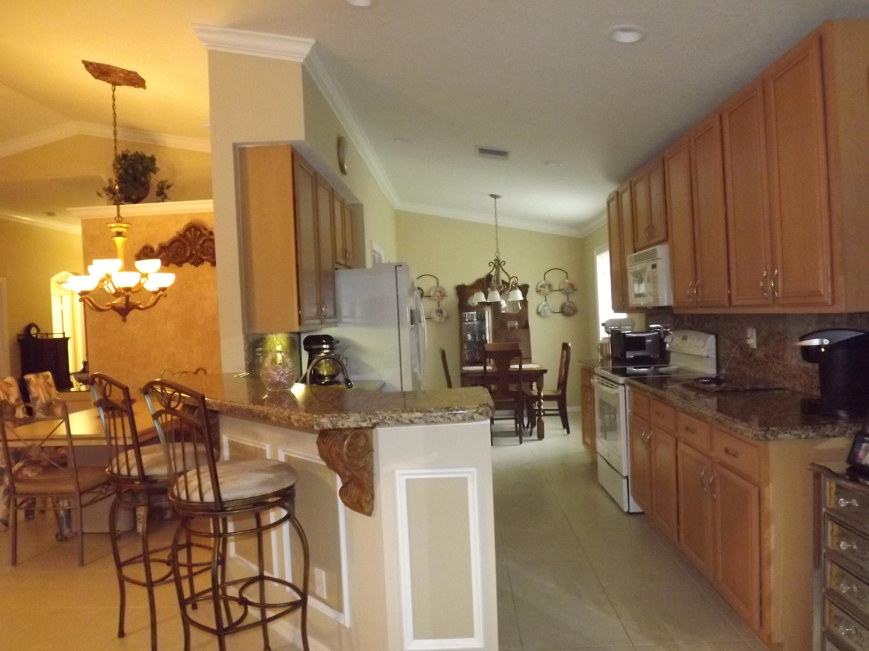 12011 Roma Road Boynton Beach, FL 33436 - Photo 3 of 39 KITCHEN