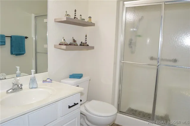 $245,000 | 40 Lighthouse Road, Unit 6201, Lake Ozark, MO 65049