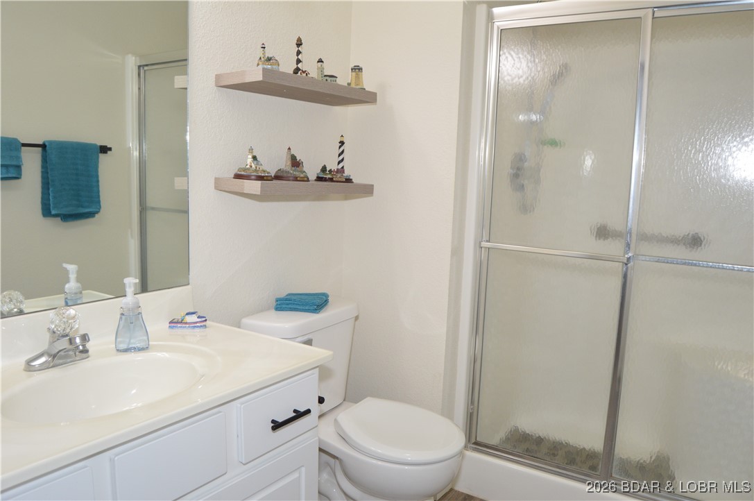 40 Lighthouse Road, Unit 6201 Lake Ozark, MO 65049 - Photo 27 of 36