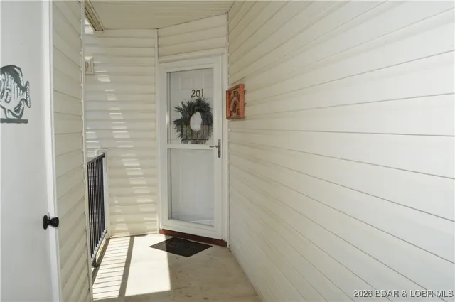 $245,000 | 40 Lighthouse Road, Unit 6201, Lake Ozark, MO 65049