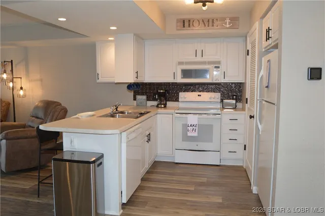 $245,000 | 40 Lighthouse Road, Unit 6201, Lake Ozark, MO 65049