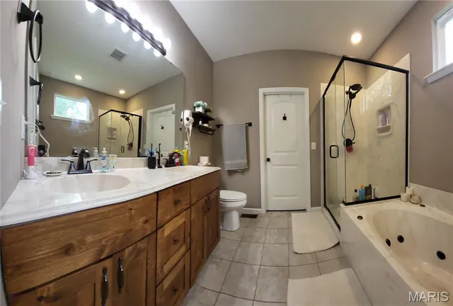 $434,900 | 404 Deep Forest Drive, Hawk Point, MO 63349