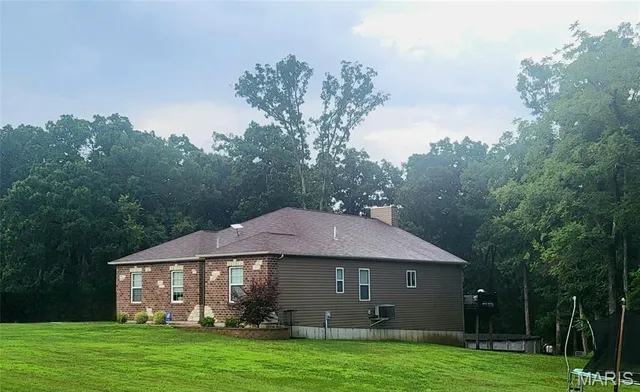 $434,900 | 404 Deep Forest Drive, Hawk Point, MO 63349