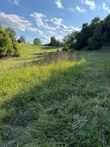 a view of a tennis court