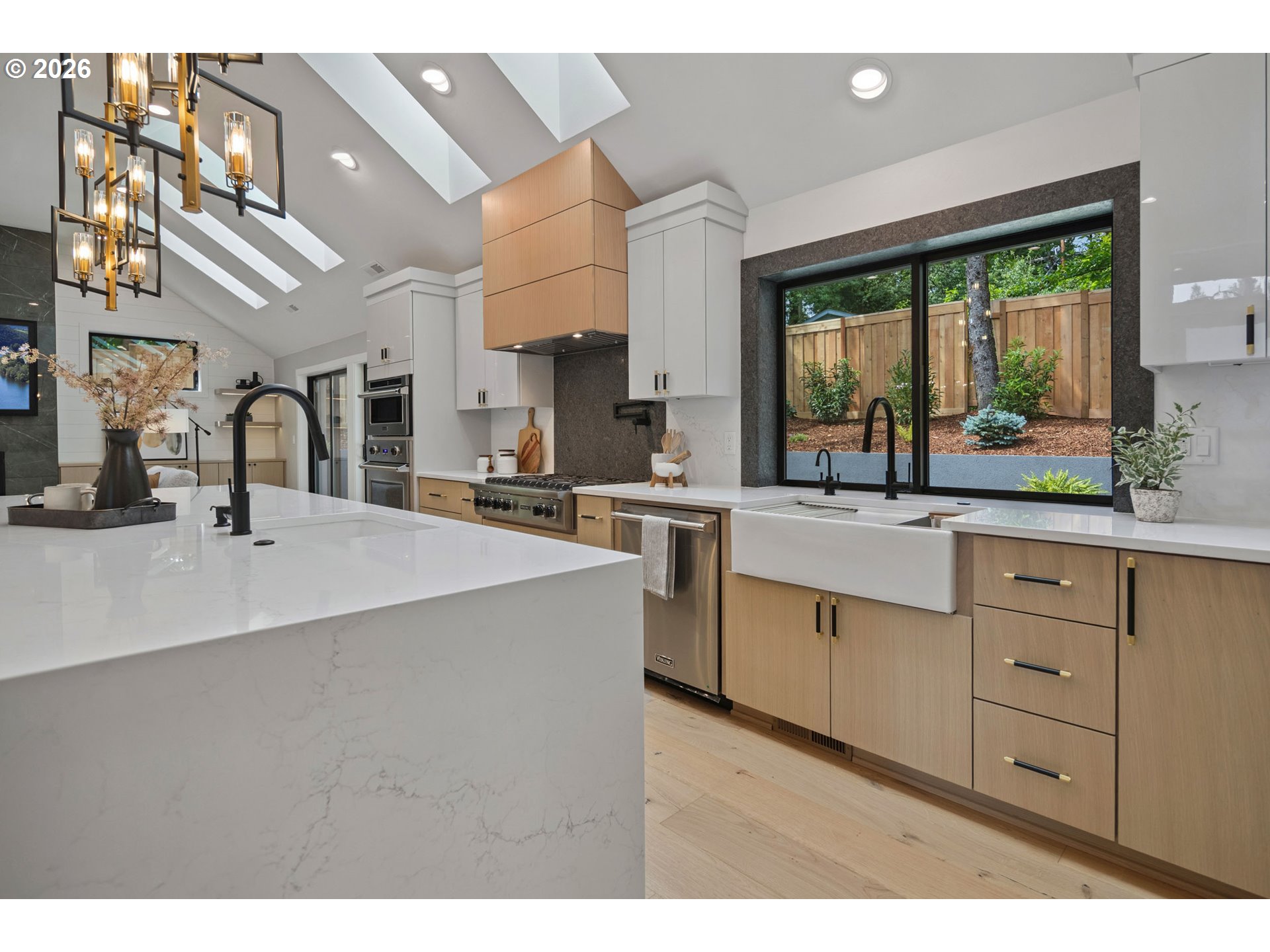 15370 Twin Fir Road Lake Oswego, OR 97034 - Photo 15 of 44