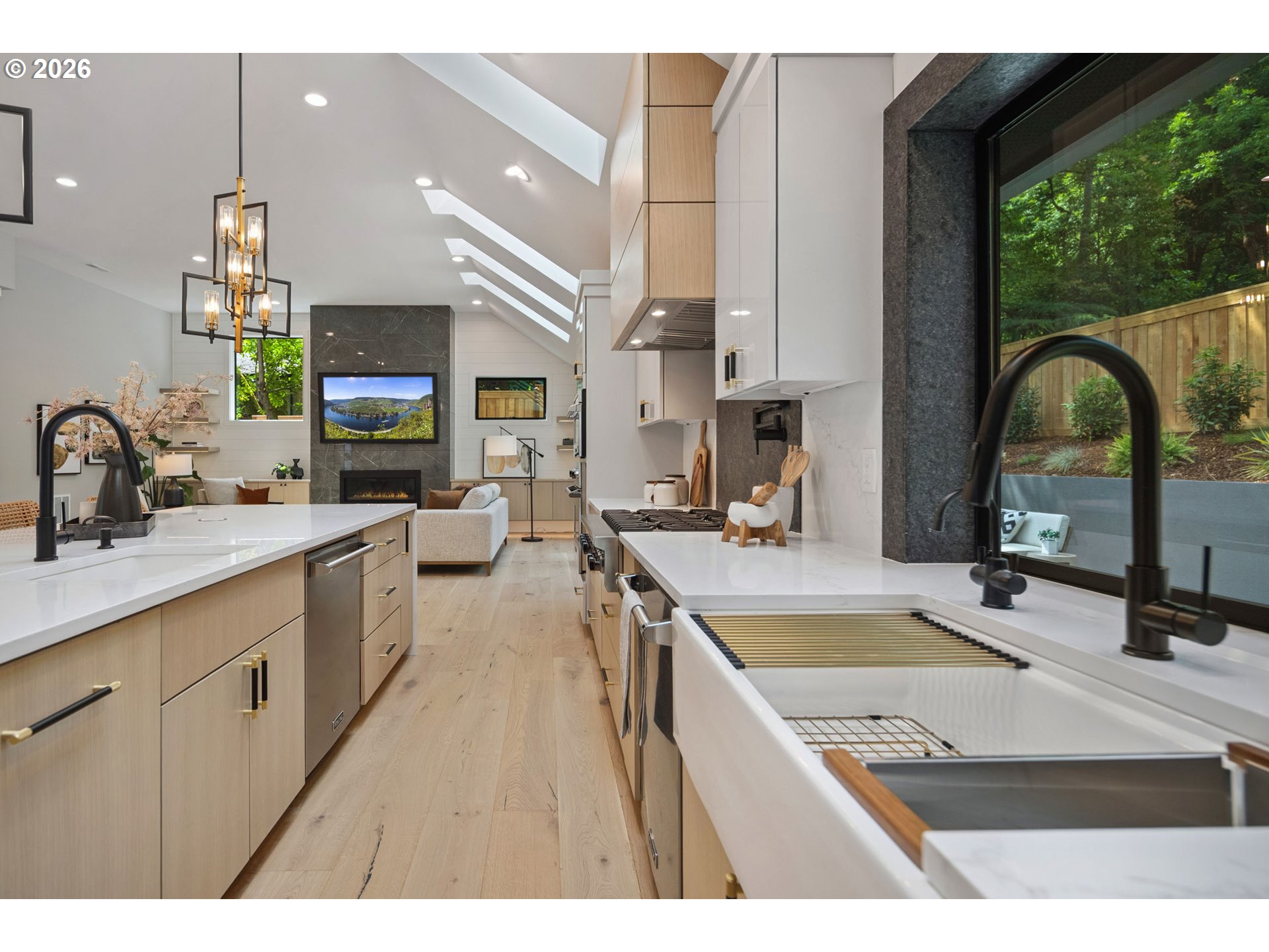 15370 Twin Fir Road Lake Oswego, OR 97034 - Photo 16 of 44