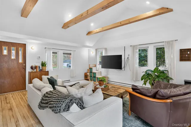 $499,999 | 718 Springtown Road, Tillson, NY 12486