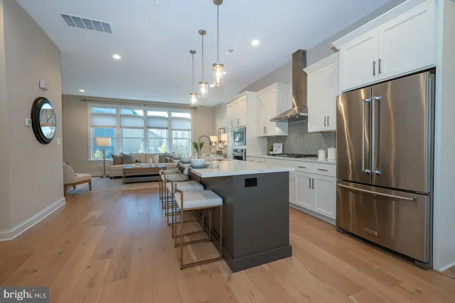 $989,000 | 303 Squire Drive, Newtown Square, PA 19073