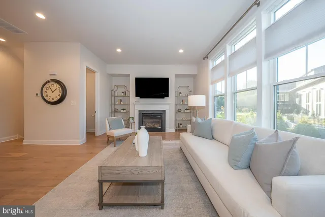 $989,000 | 303 Squire Drive, Newtown Square, PA 19073