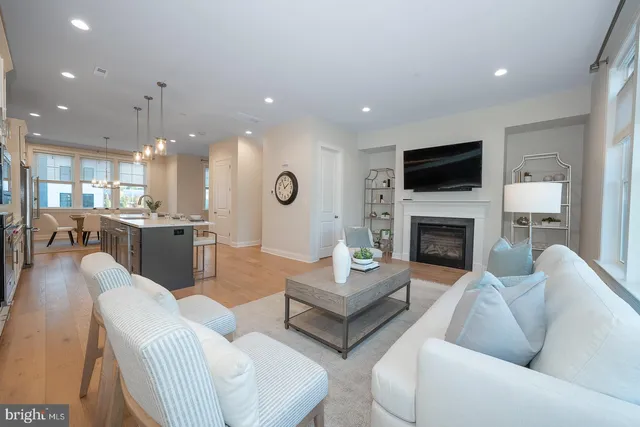 $989,000 | 303 Squire Drive, Newtown Square, PA 19073