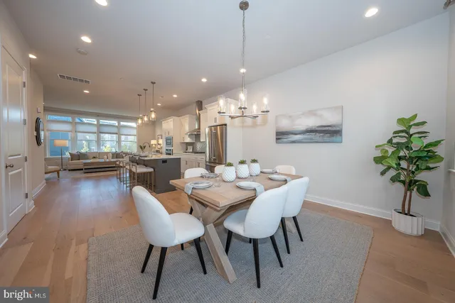 $989,000 | 303 Squire Drive, Newtown Square, PA 19073