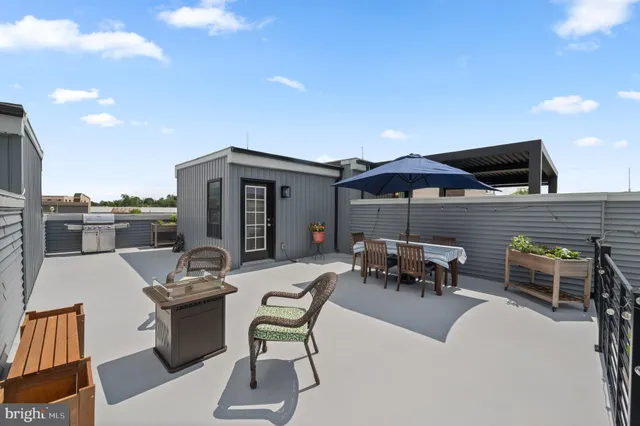 $989,000 | 303 Squire Drive, Newtown Square, PA 19073