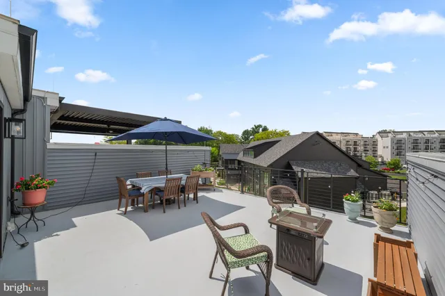 $989,000 | 303 Squire Drive, Newtown Square, PA 19073