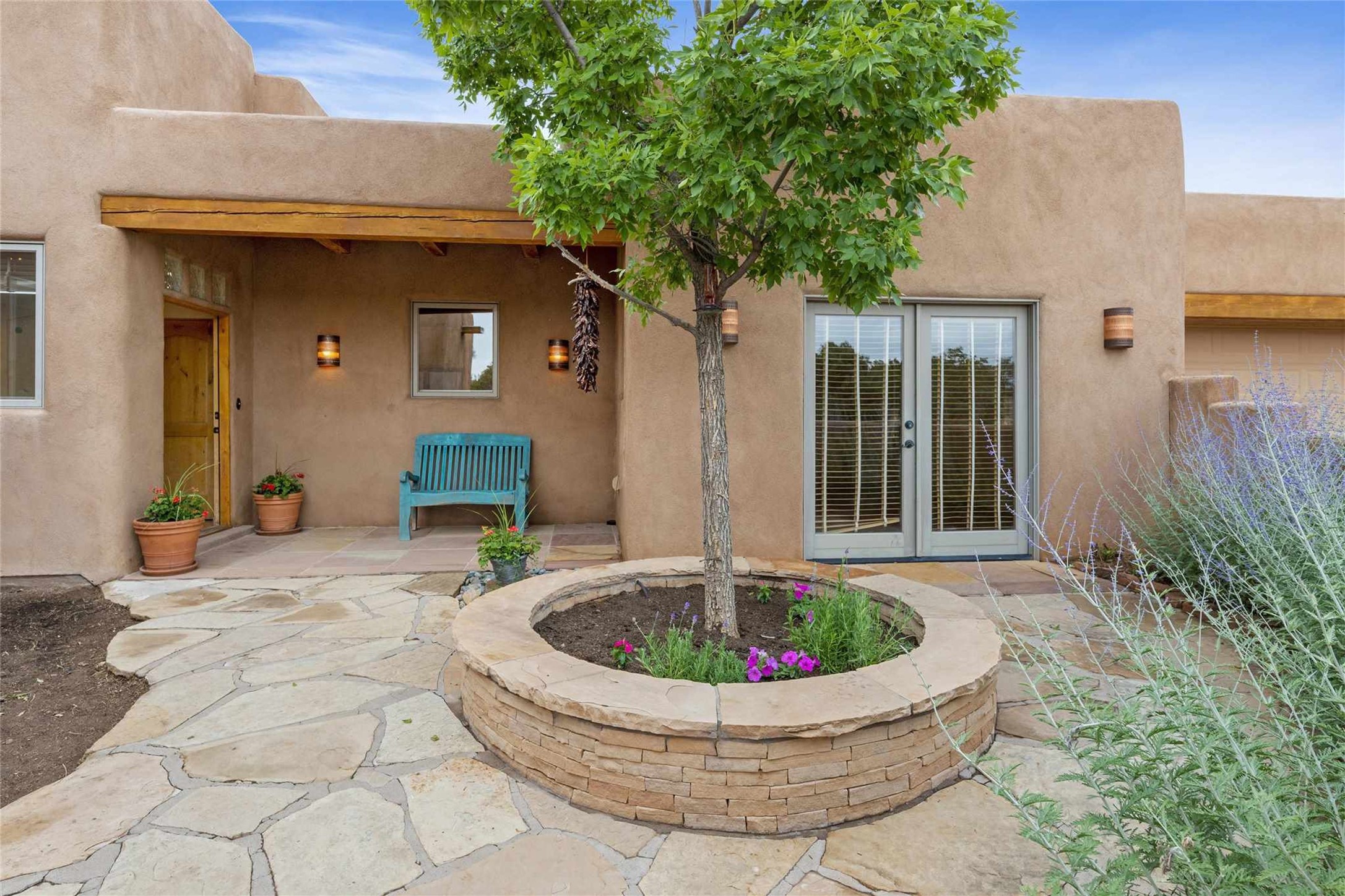 5 Rico Court Santa Fe, NM 87508 - Photo 27 of 32 Front courtyard