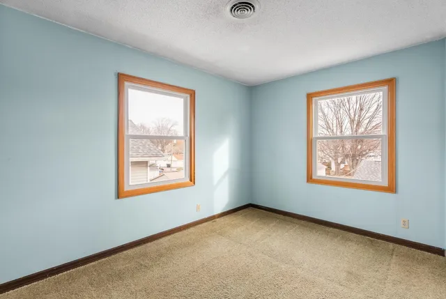 $182,000 | 2334 5th Street, Moline, IL 61265