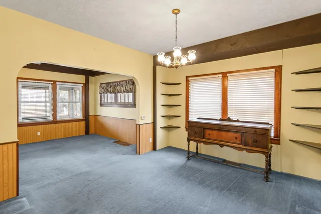 $182,000 | 2334 5th Street, Moline, IL 61265