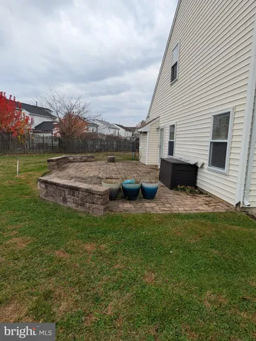 a view of a indoor room