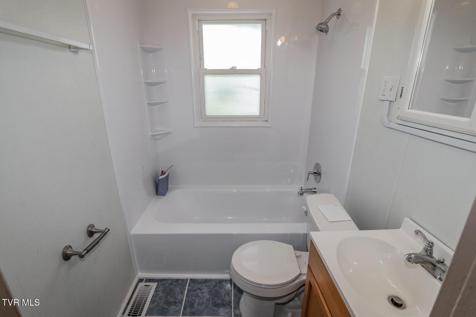 421 Duncan Street Newport, TN 37821 - Photo 40 of 56 35