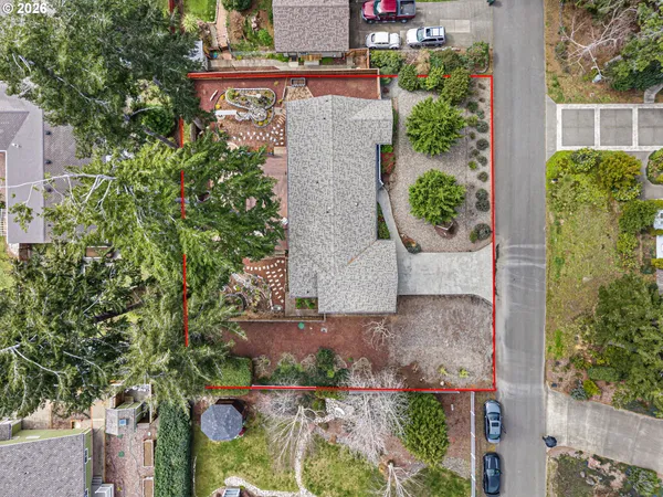 $595,000 | 1156 12th Street Southeast, Bandon, OR 97411