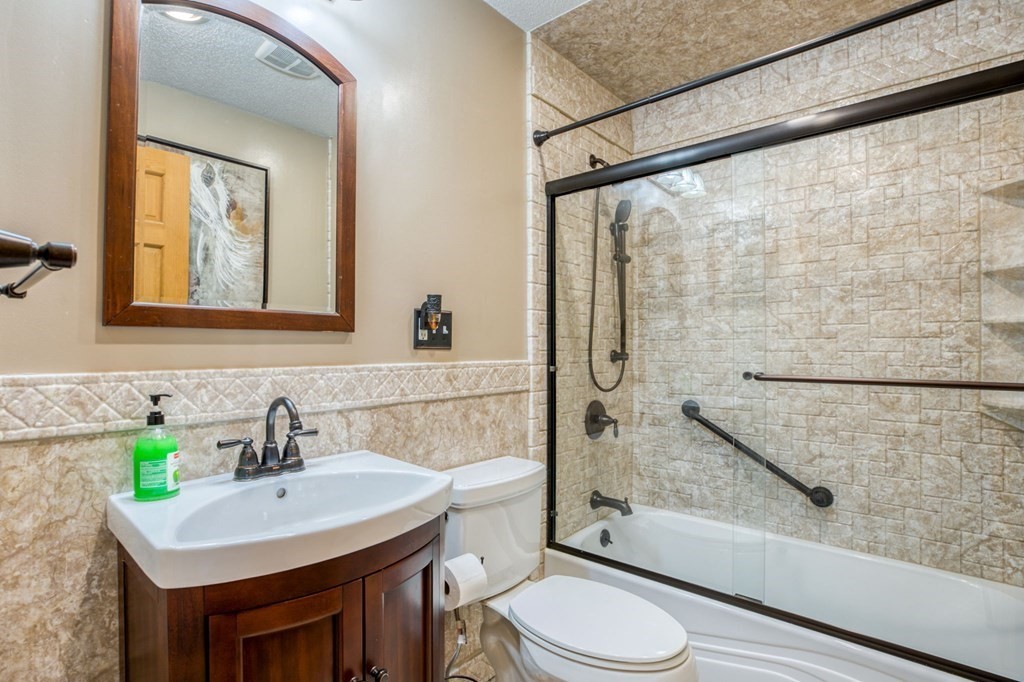 4 Jerilis Drive Springfield, MA 01119 - Photo 17 of 27 Gallery Image 17