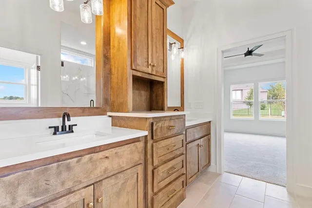 $569,000 | 2601 Northeast Crestview Street, Blue Springs, MO 64029