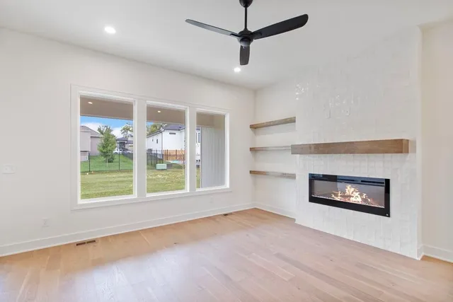 $569,000 | 2601 Northeast Crestview Street, Blue Springs, MO 64029