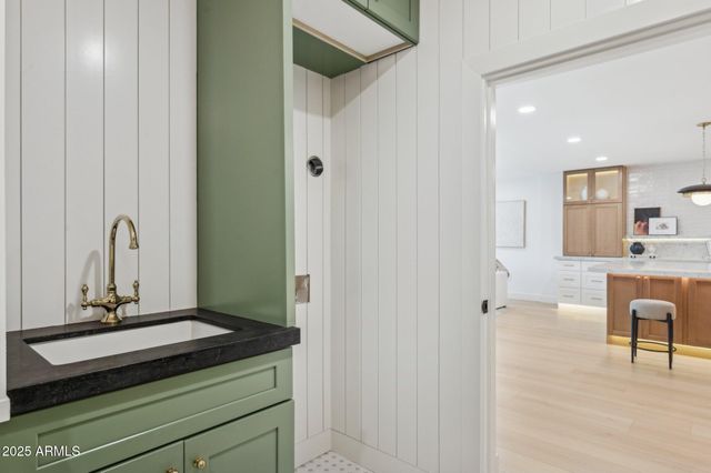 $1,238,000 | 4944 East Windrose Drive, Scottsdale, AZ 85254