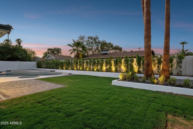 $1,238,000 | 4944 East Windrose Drive, Scottsdale, AZ 85254