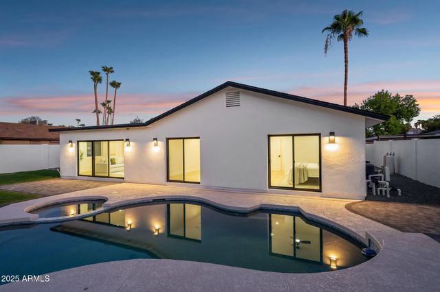 $1,238,000 | 4944 East Windrose Drive, Scottsdale, AZ 85254