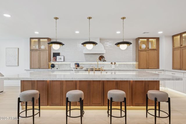 $1,238,000 | 4944 East Windrose Drive, Scottsdale, AZ 85254