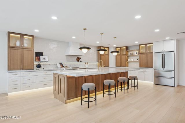 $1,238,000 | 4944 East Windrose Drive, Scottsdale, AZ 85254