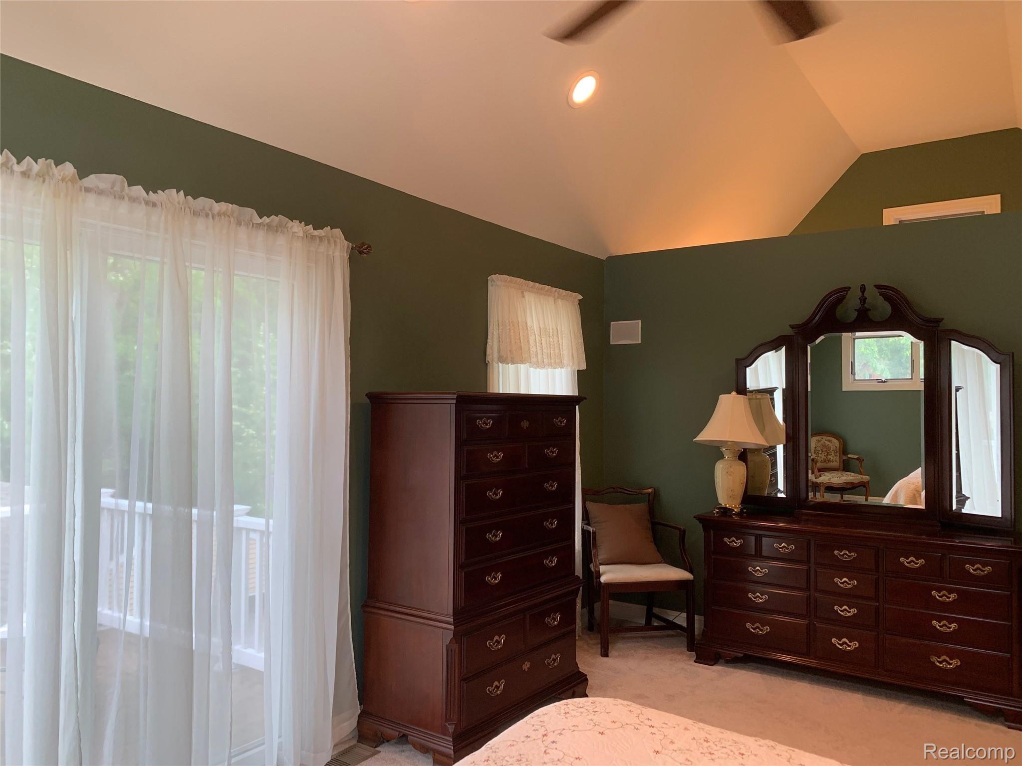 338 Ridge Road Grosse Pointe, MI 48236 - Photo 21 of 54 IMG_3754.JPG