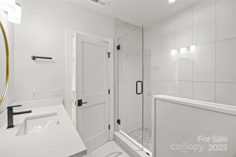 $1,650,000 | 1607 Tippah Park Court, Charlotte, NC 28205