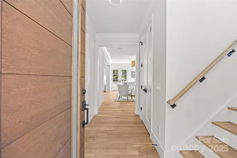 $1,650,000 | 1607 Tippah Park Court, Charlotte, NC 28205