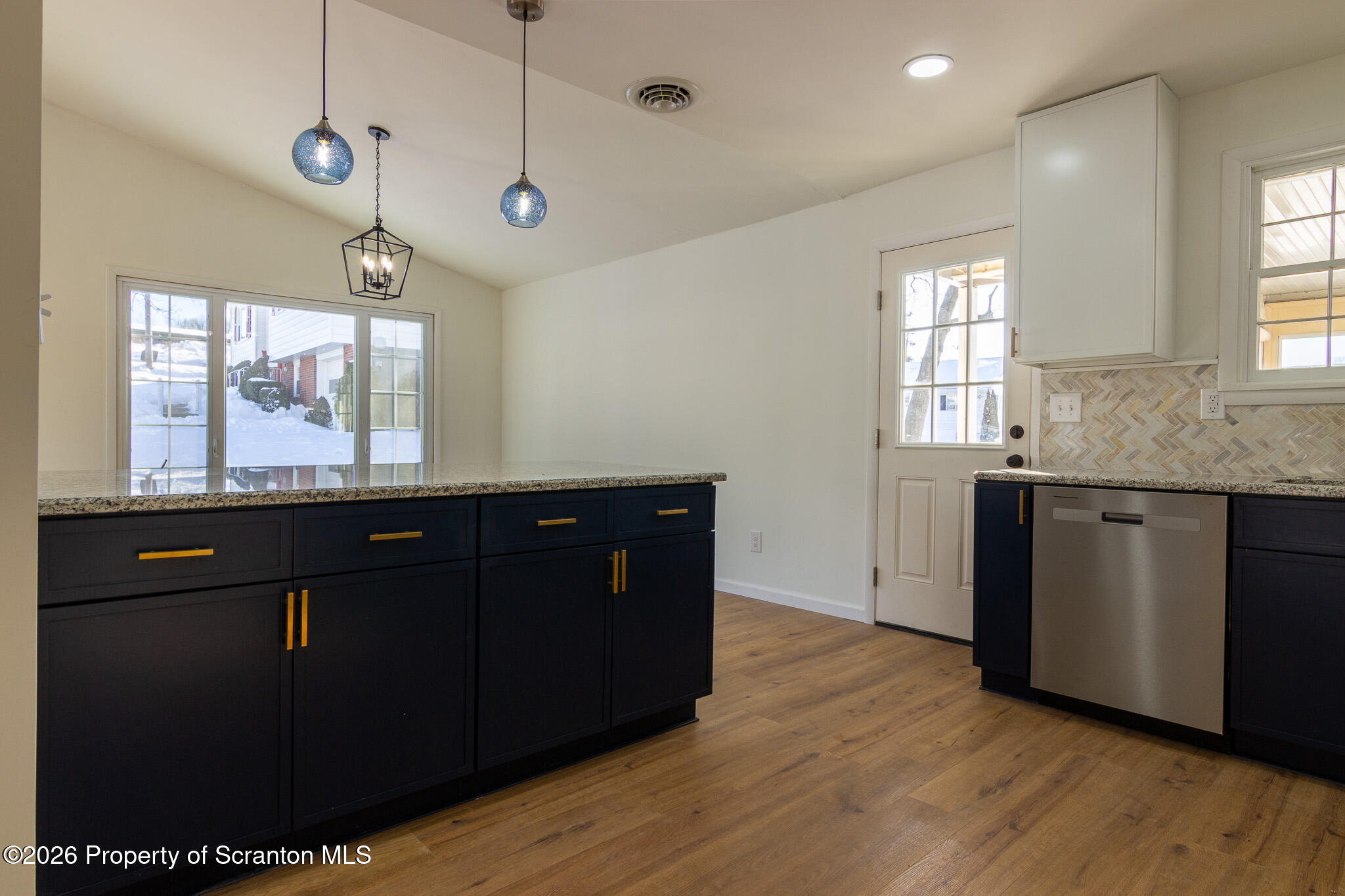 804 Grace Lane Moosic, PA 18507 - Photo 12 of 34 IMG_6878-HDR