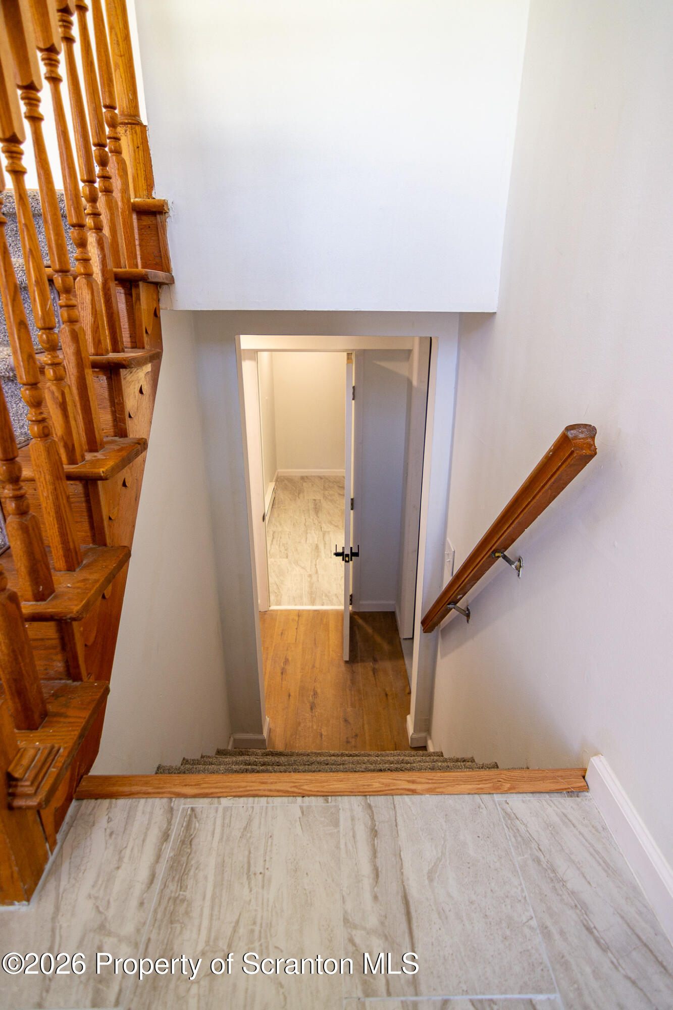 804 Grace Lane Moosic, PA 18507 - Photo 25 of 34 a view of an entryway