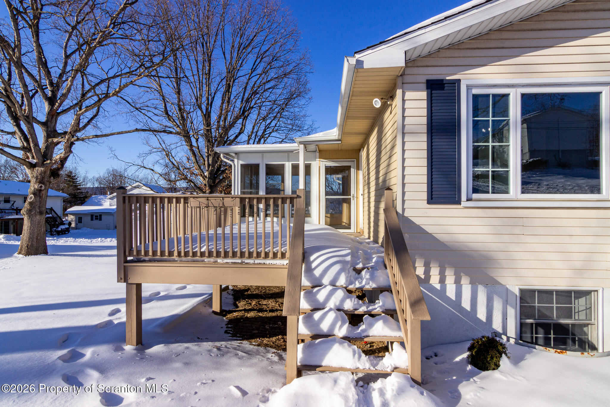 804 Grace Lane Moosic, PA 18507 - Photo 5 of 34 IMG_6975-HDR
