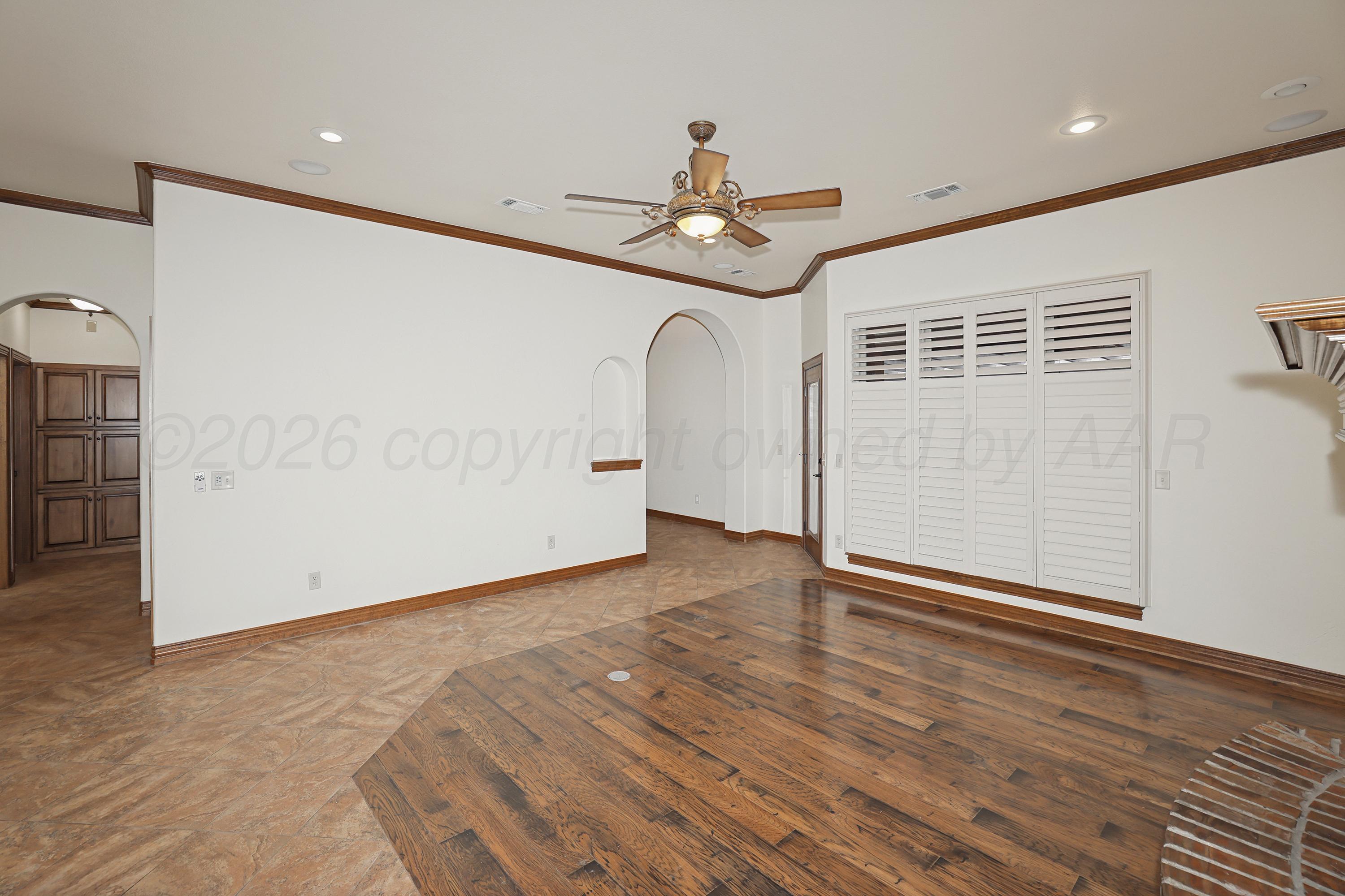 7003 Thunder Road Amarillo, TX 79119 - Photo 12 of 35 7-Living Area