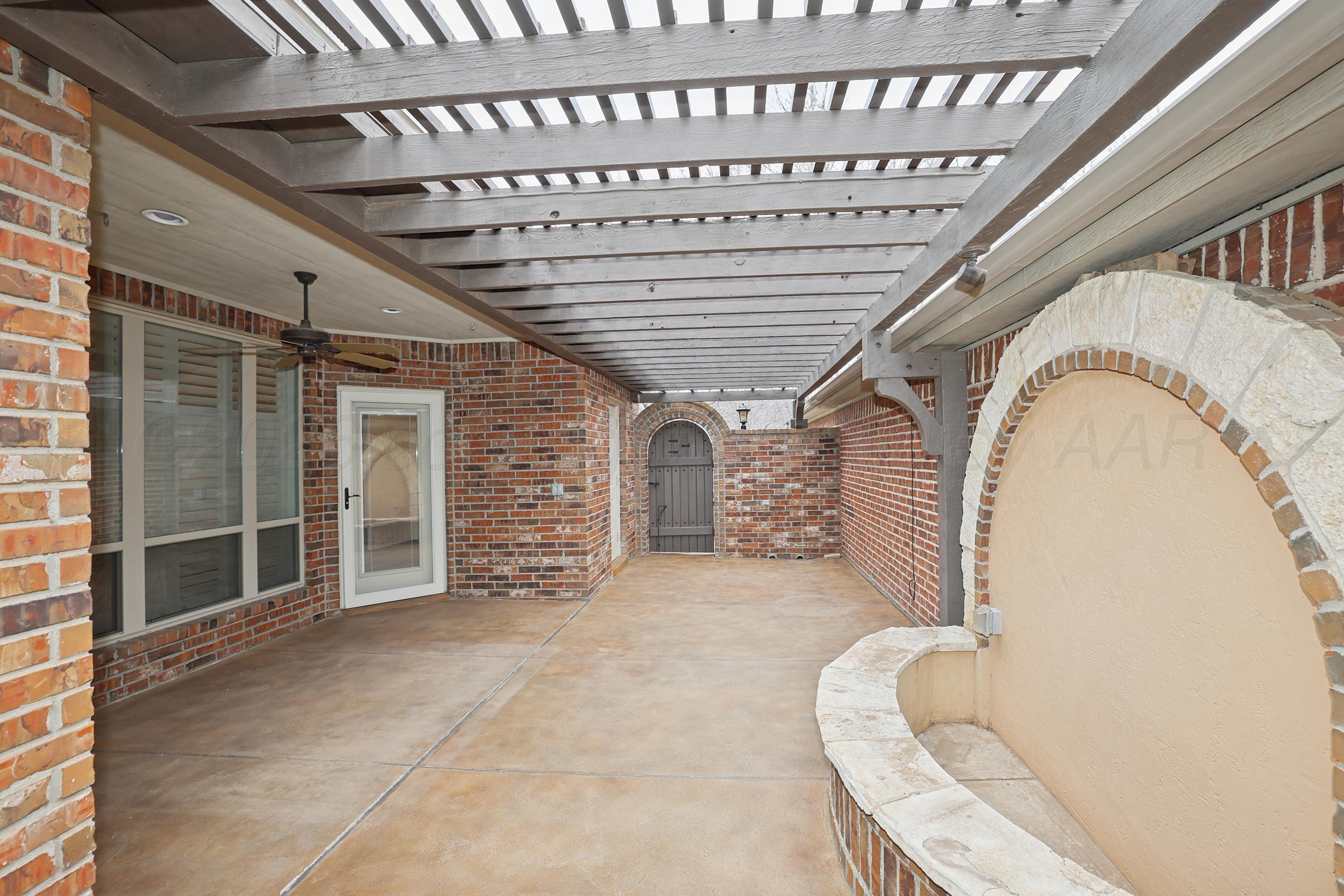 7003 Thunder Road Amarillo, TX 79119 - Photo 13 of 35 30-Patio