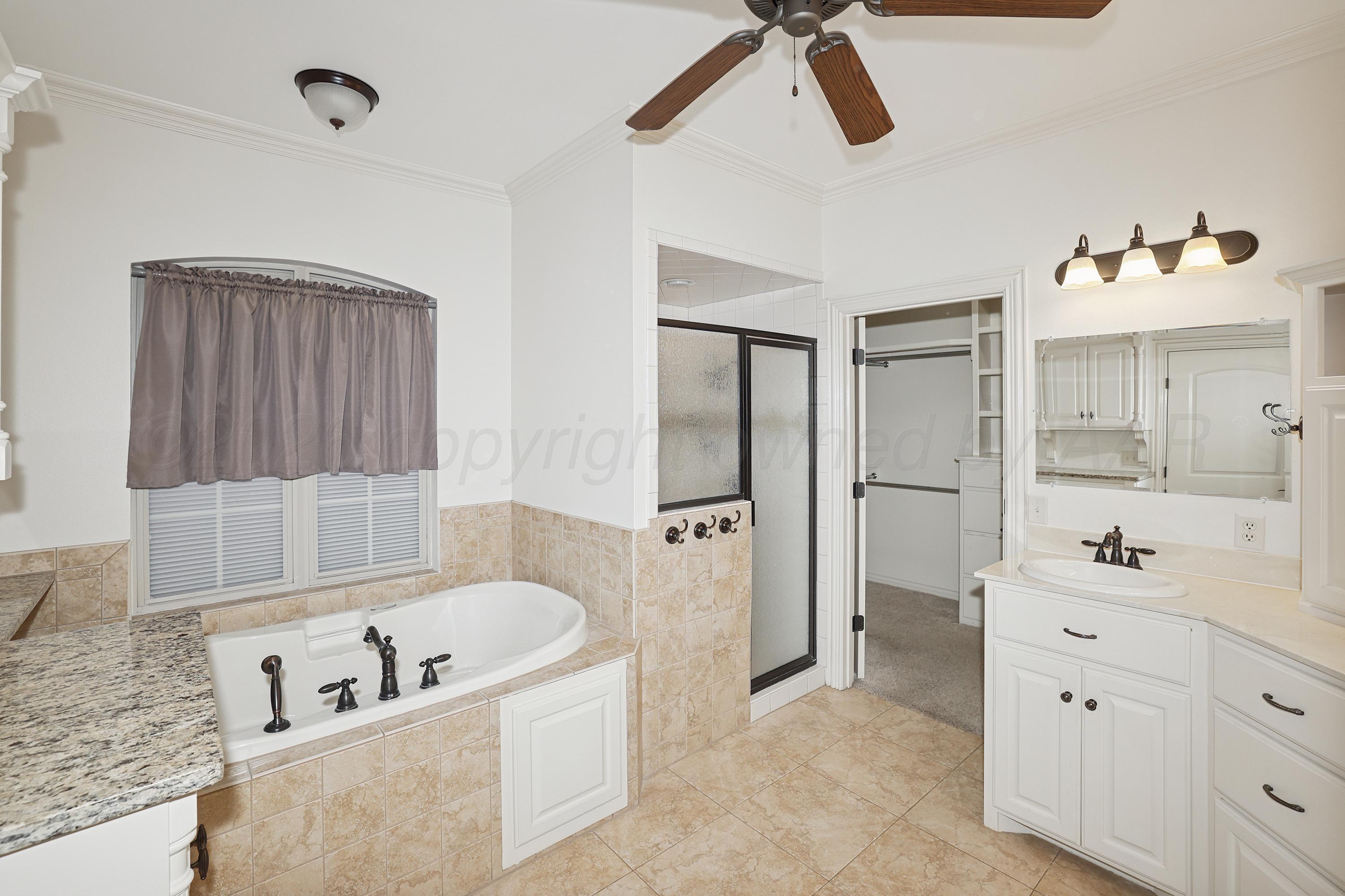 7003 Thunder Road Amarillo, TX 79119 - Photo 28 of 35 15-Primary Bath