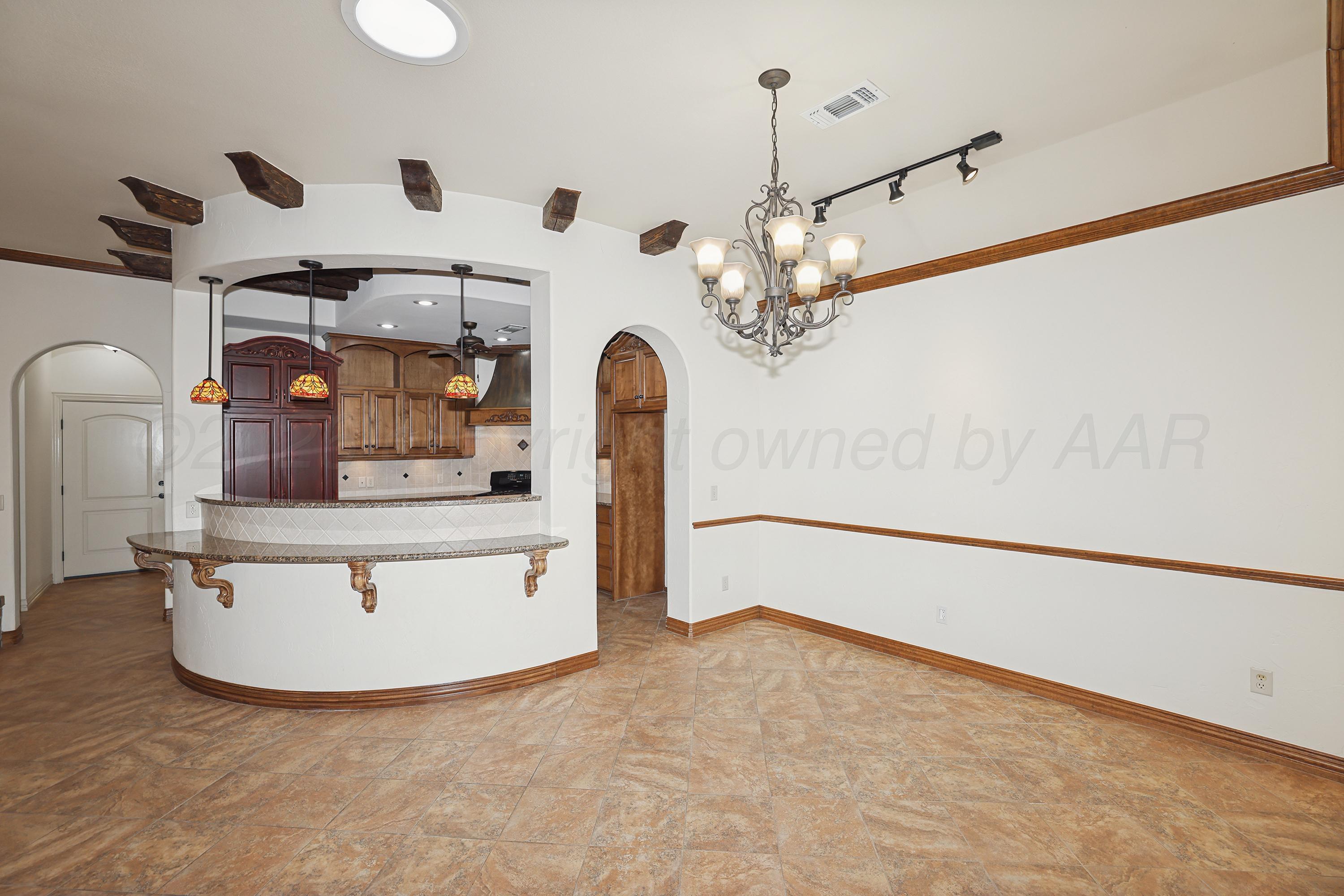 7003 Thunder Road Amarillo, TX 79119 - Photo 31 of 35 11-Dining & Kitchen
