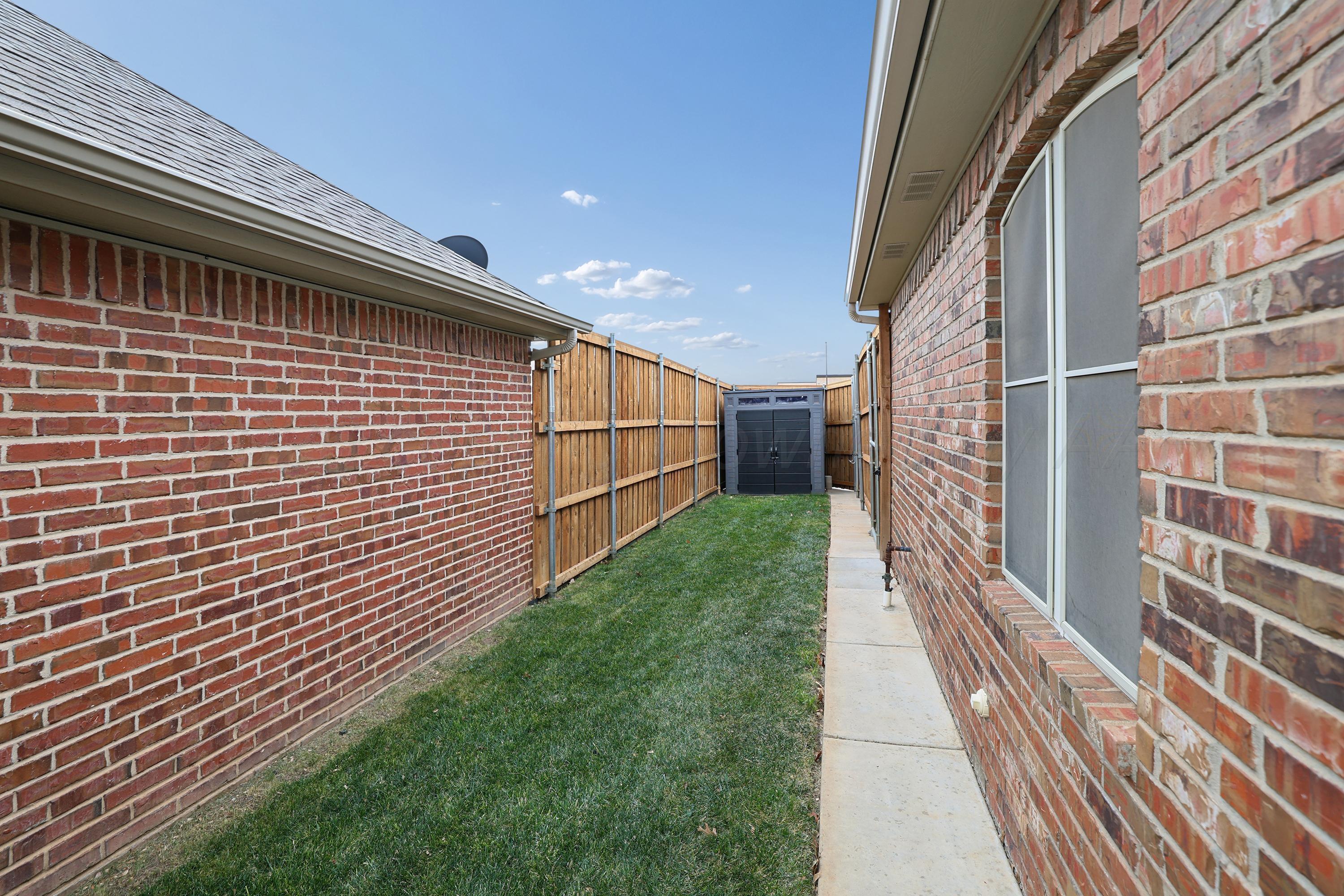 7003 Thunder Road Amarillo, TX 79119 - Photo 10 of 35 32-Yard