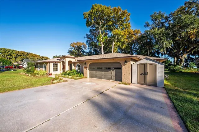 $650,000 | 35624 Cypress Court, Leesburg, FL 34788