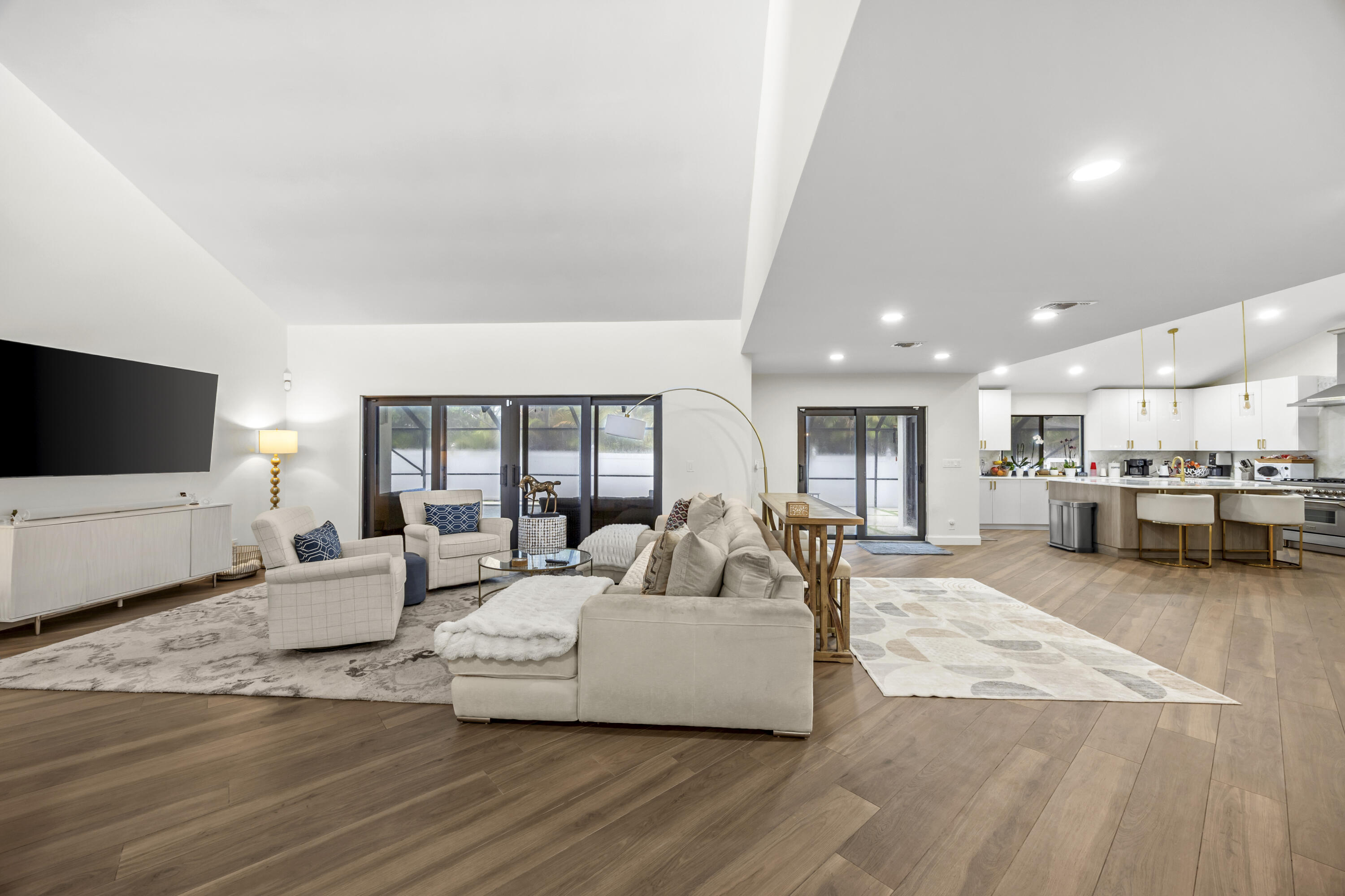 845 Northeast Mulberry Drive Boca Raton, FL 33487 - Photo 2 of 25 366A4568-33