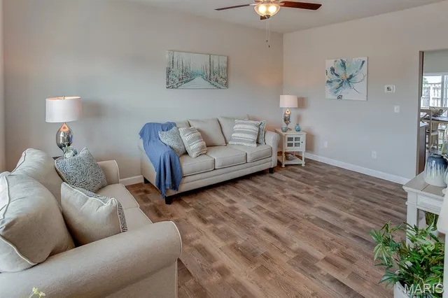 $2,050 | 332 Coral Sea Way, Unit C, O'Fallon, IL 62269