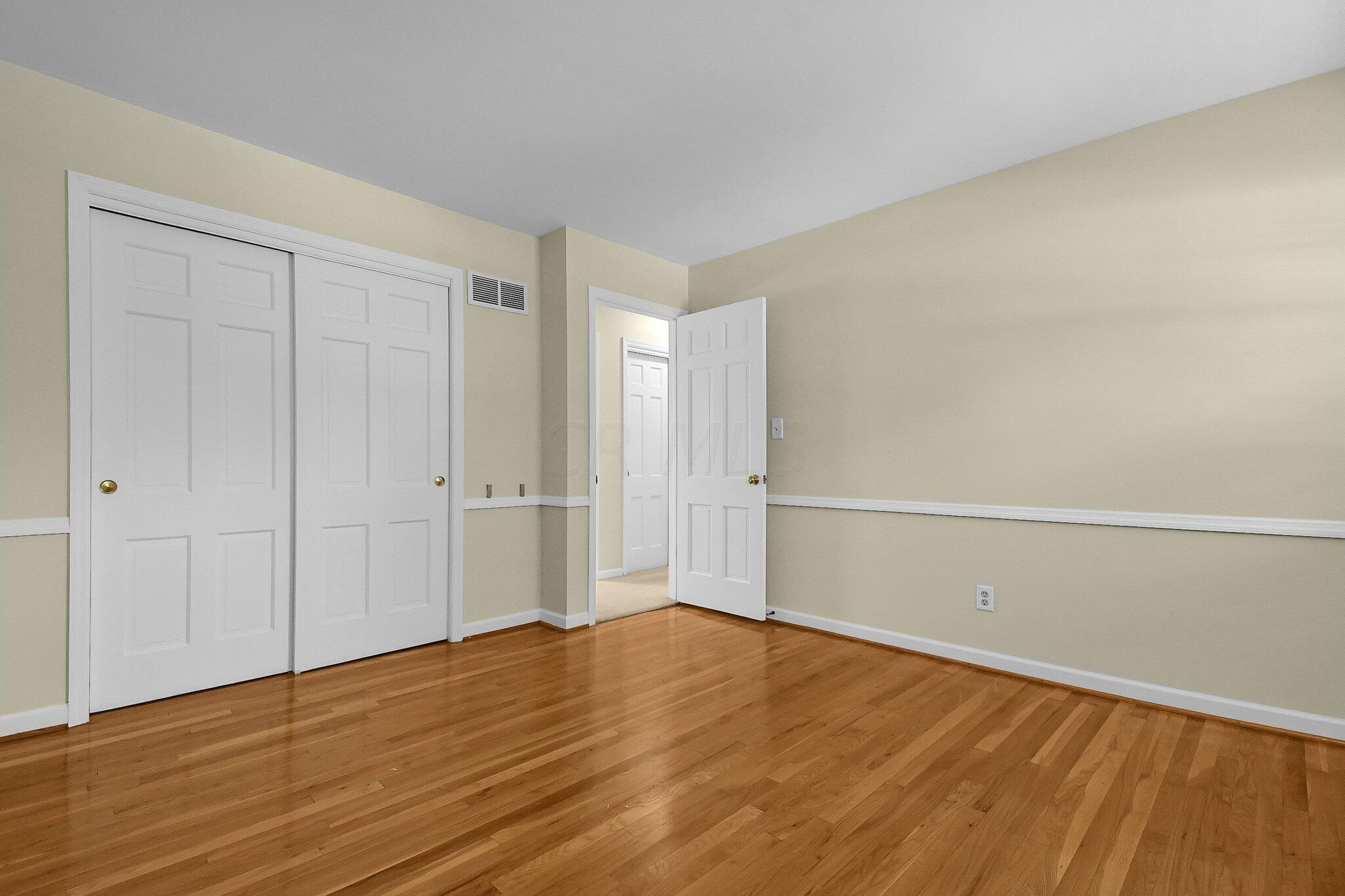 2853 Helston Road Columbus, OH 43220 - Photo 32 of 51