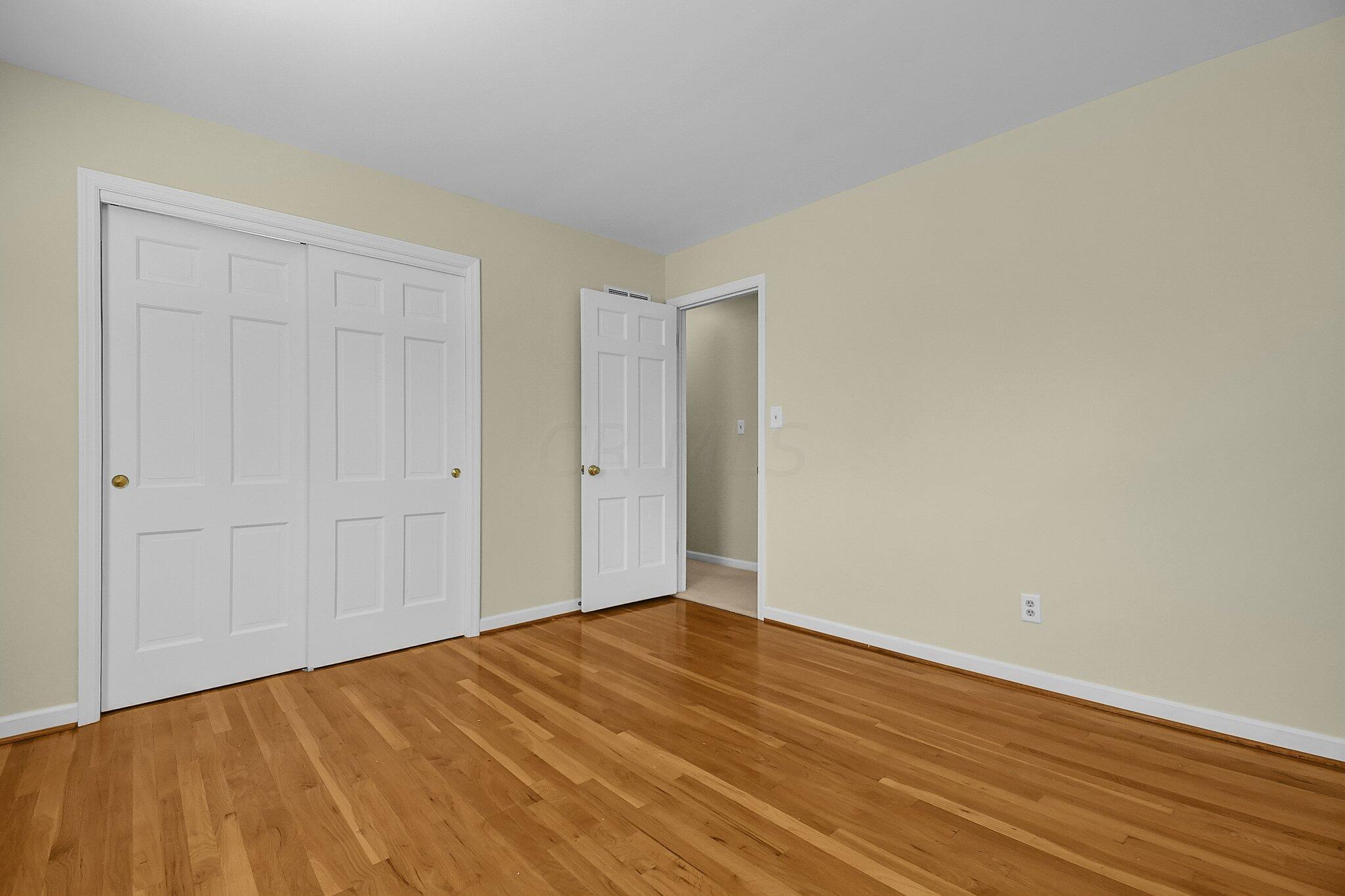 2853 Helston Road Columbus, OH 43220 - Photo 34 of 51
