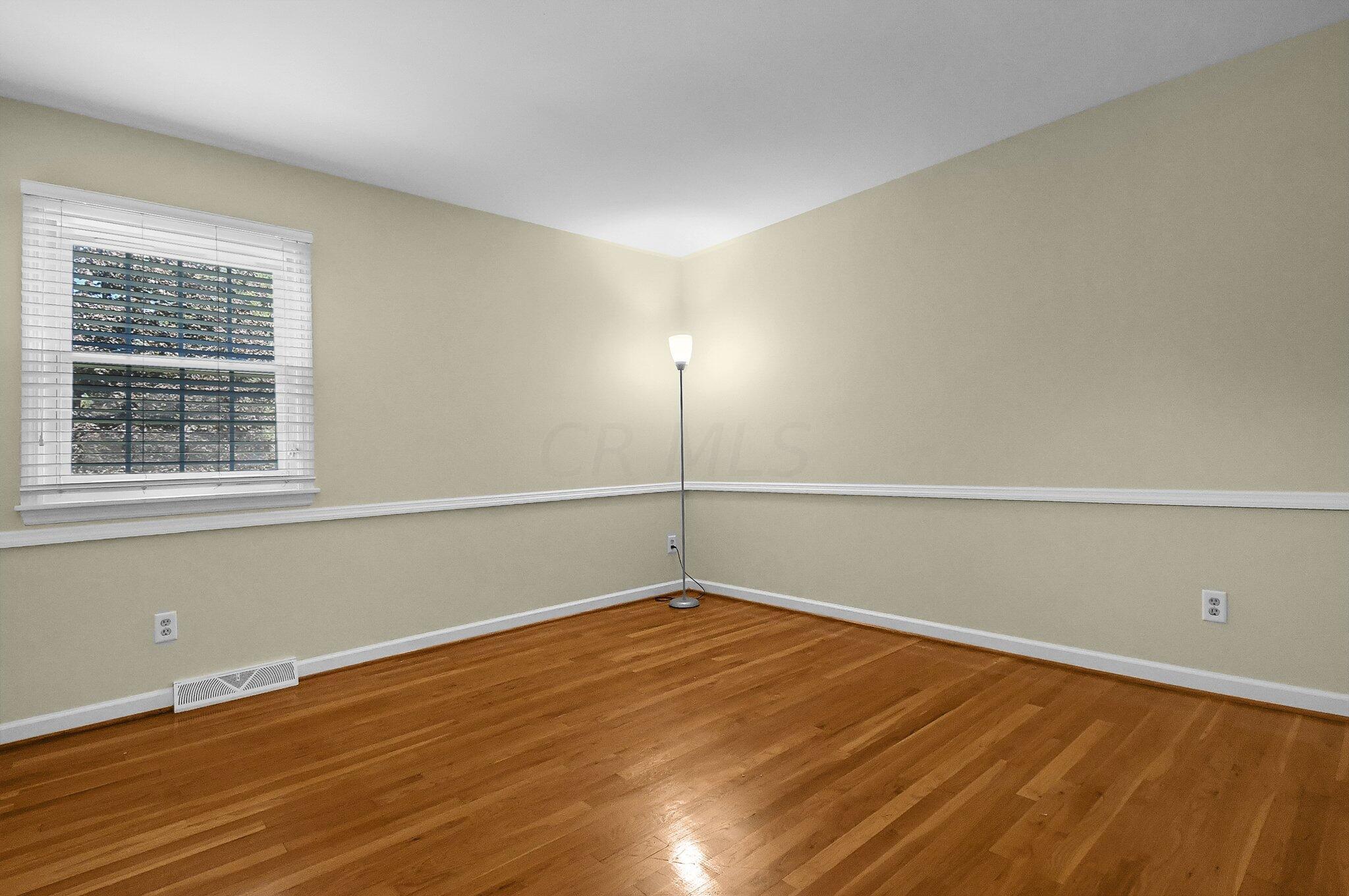 2853 Helston Road Columbus, OH 43220 - Photo 35 of 51