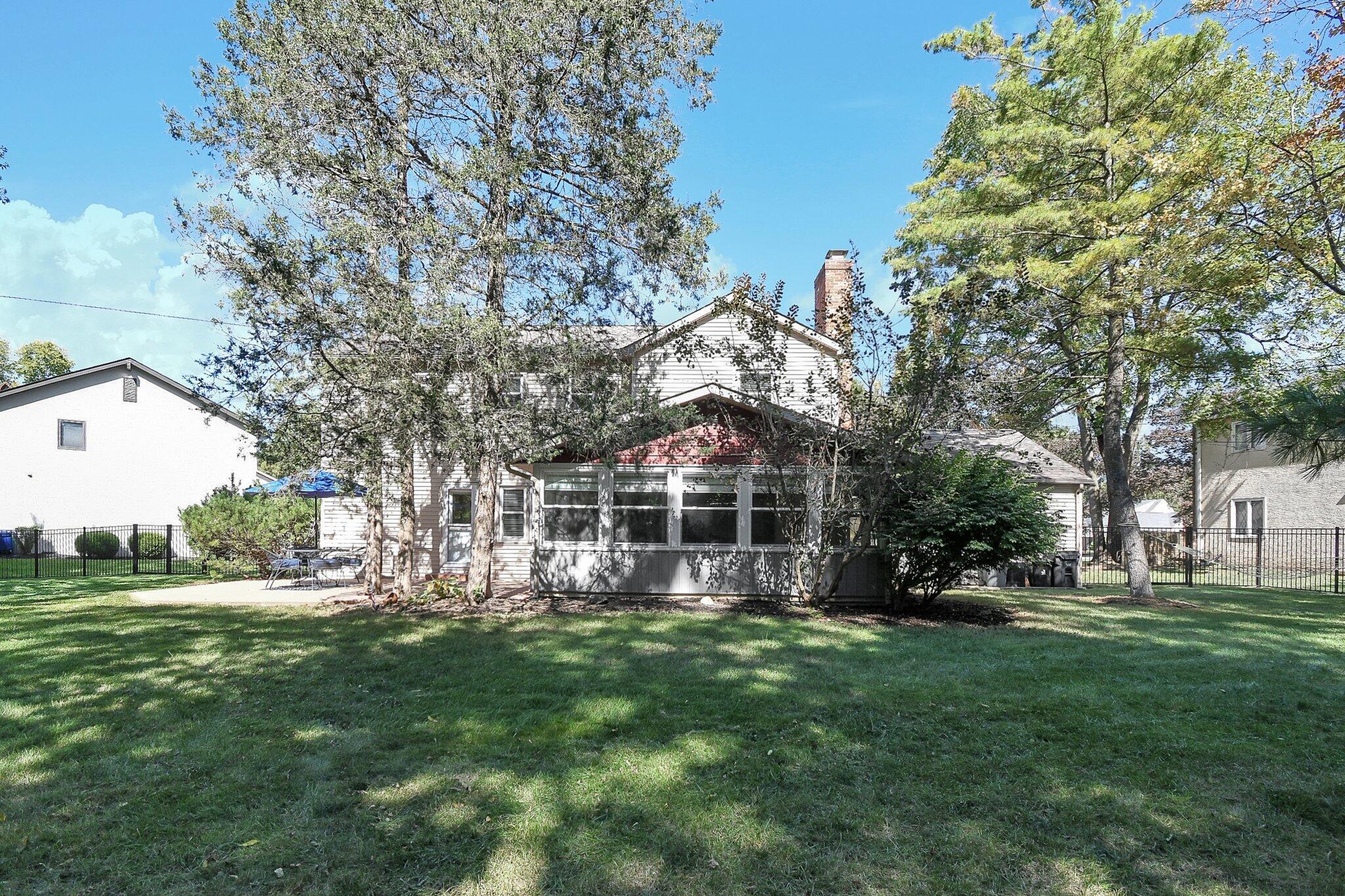 2853 Helston Road Columbus, OH 43220 - Photo 42 of 51